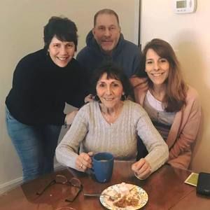 Meet your Posher, Roberta